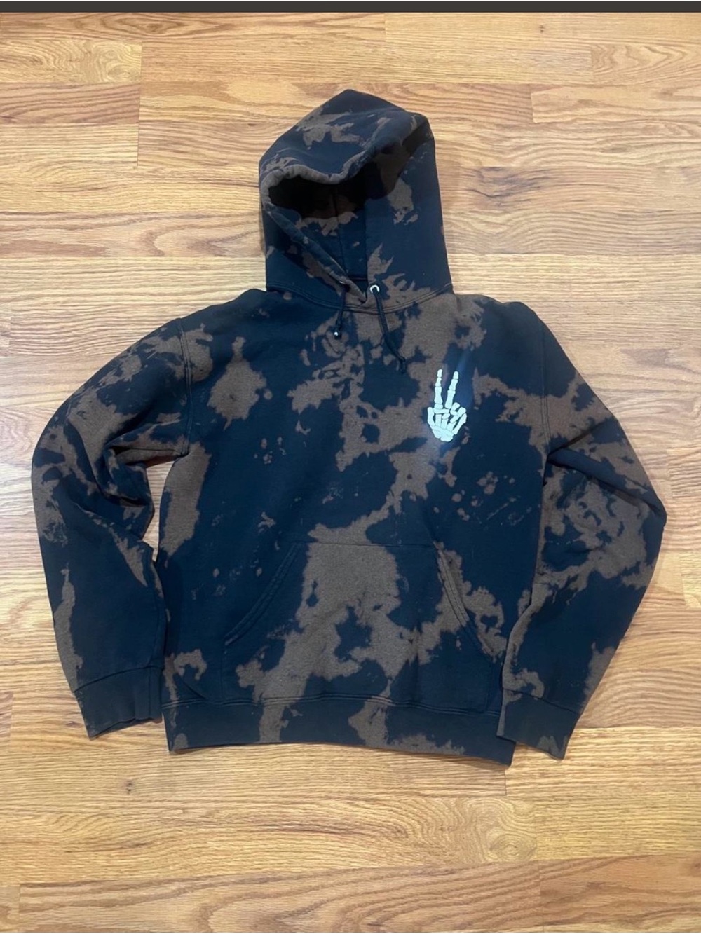 Unbranded Black & Brown Bleach-Effect Pullover Hoodie with Skeleton Hand Graphic